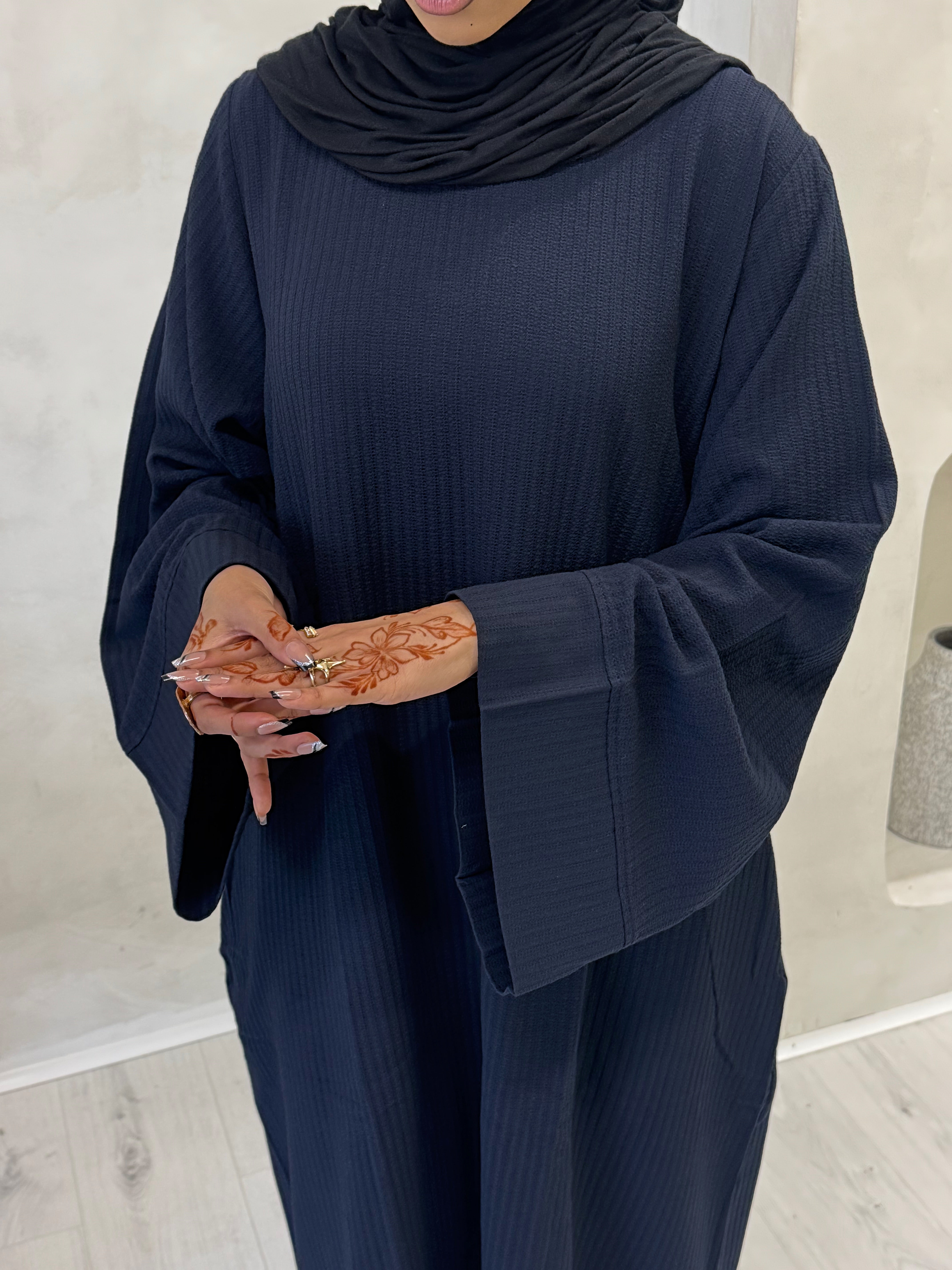 Navy Ribbed Abaya
