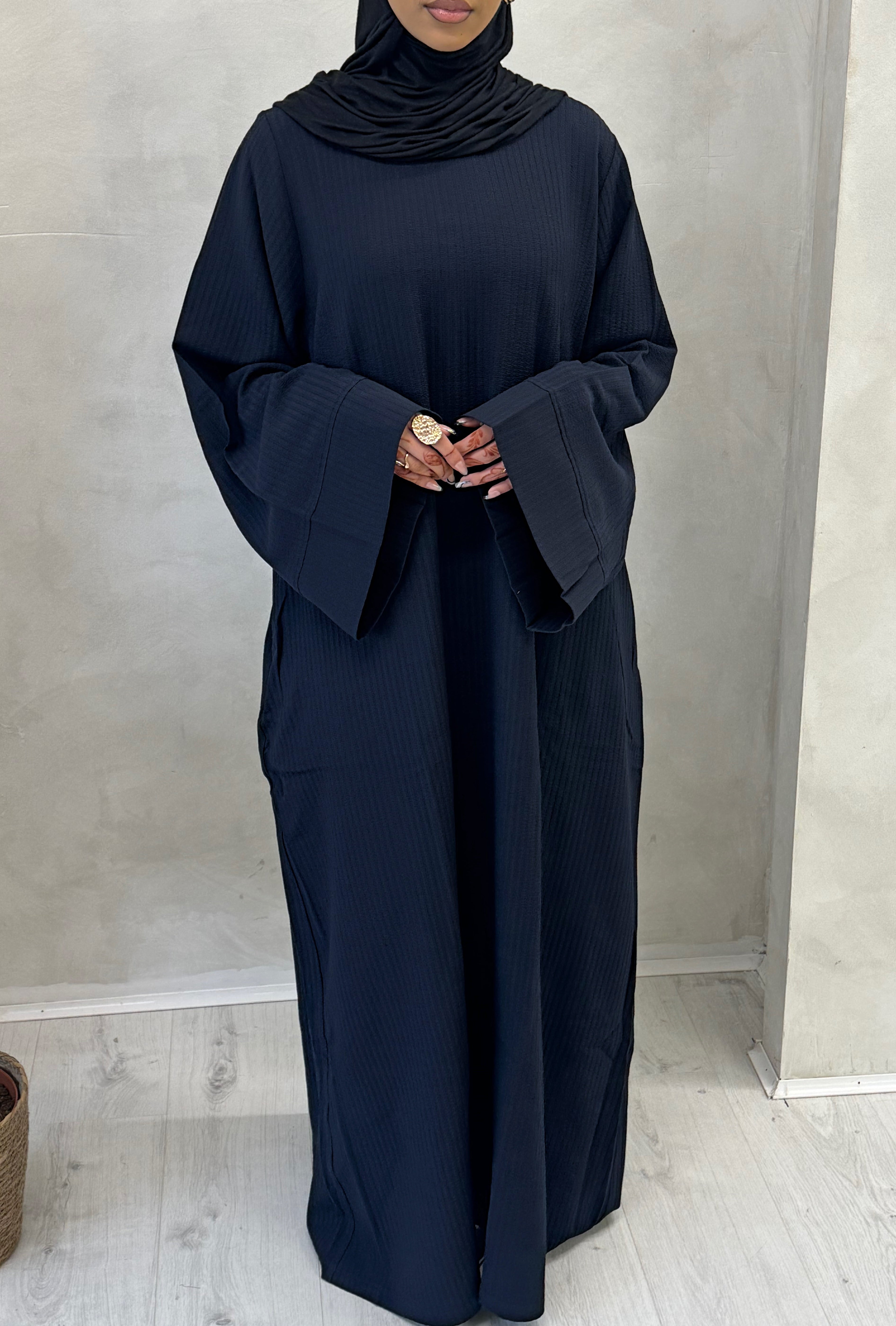 Navy Ribbed Abaya