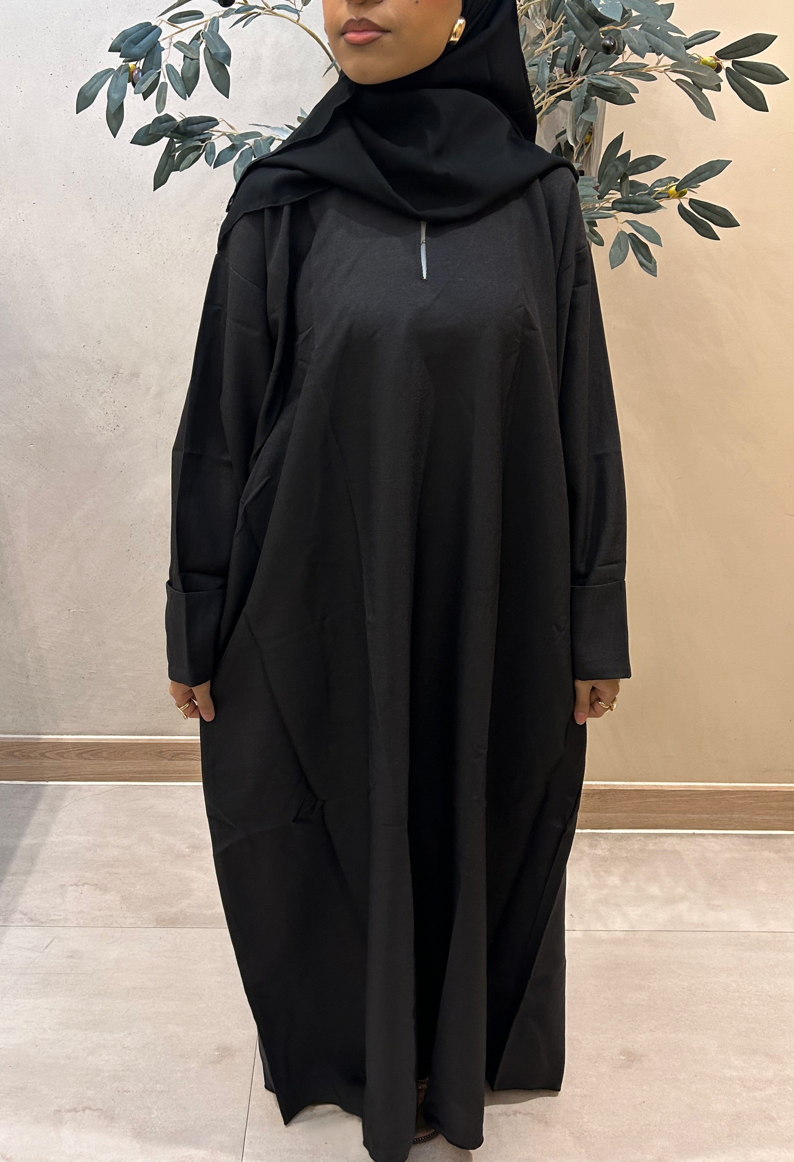 Linen Closed Abaya - Black