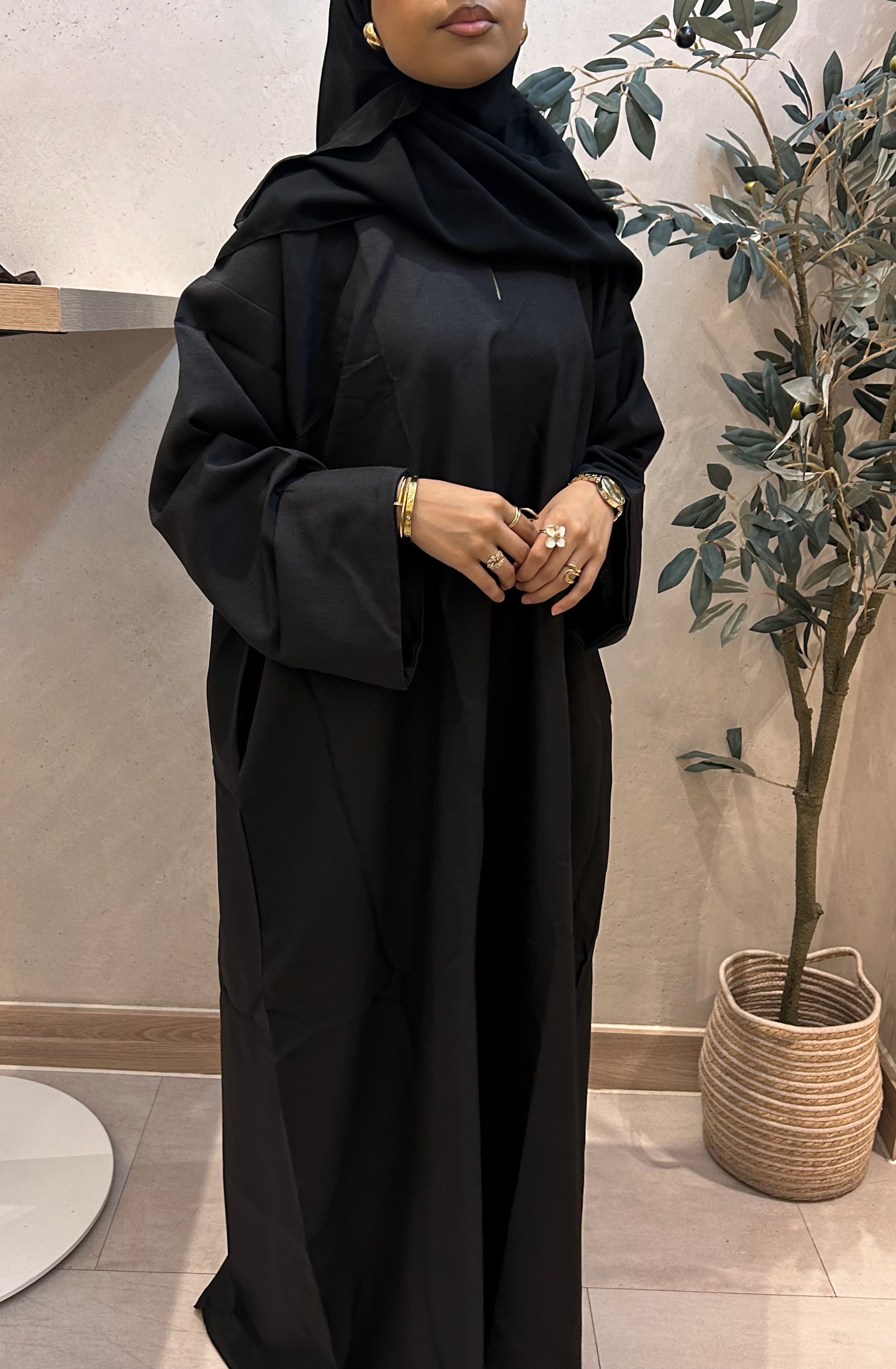 Linen Closed Abaya - Black