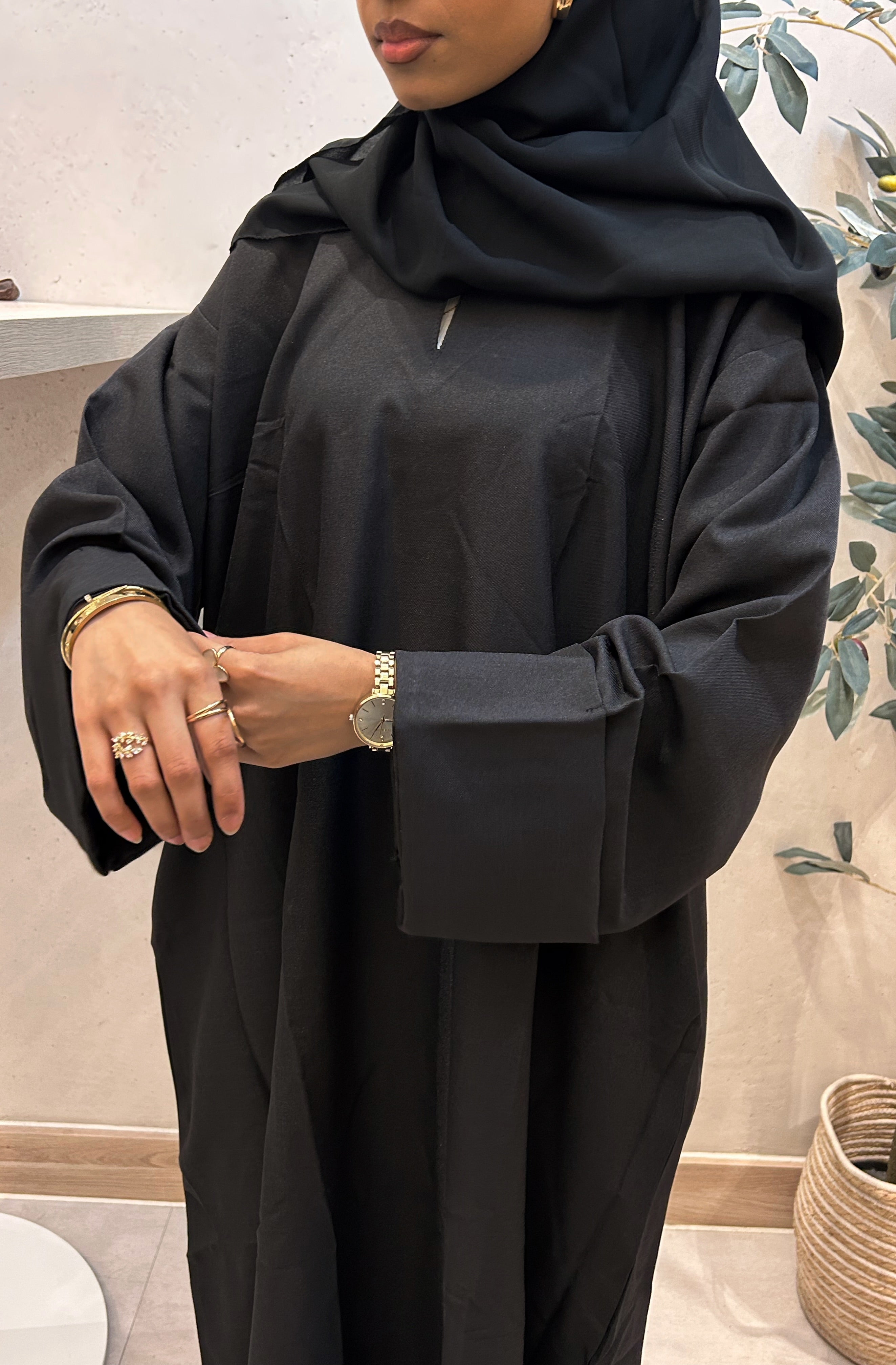 Linen Closed Abaya - Black