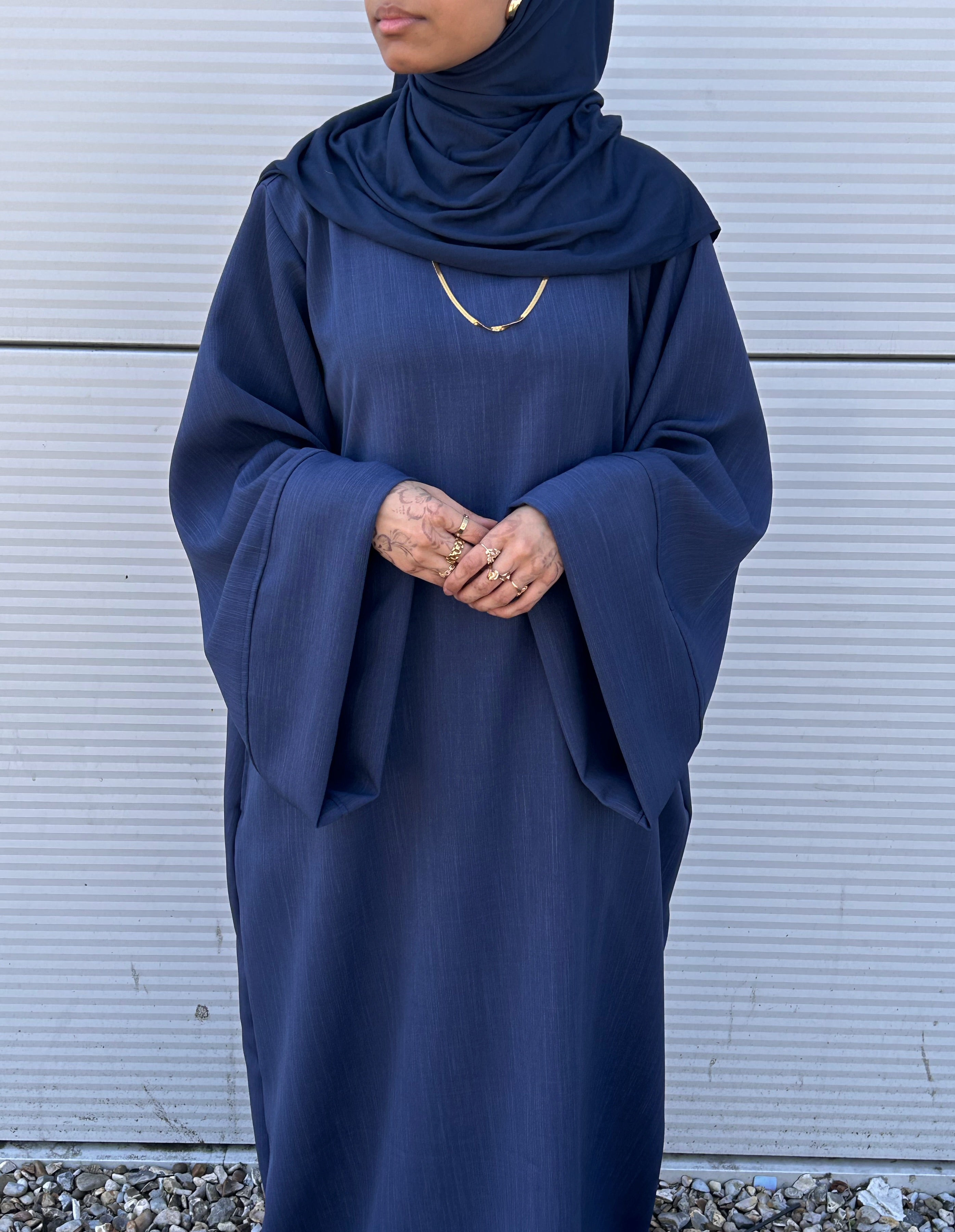 Textured Navy Wide sleeve Abaya