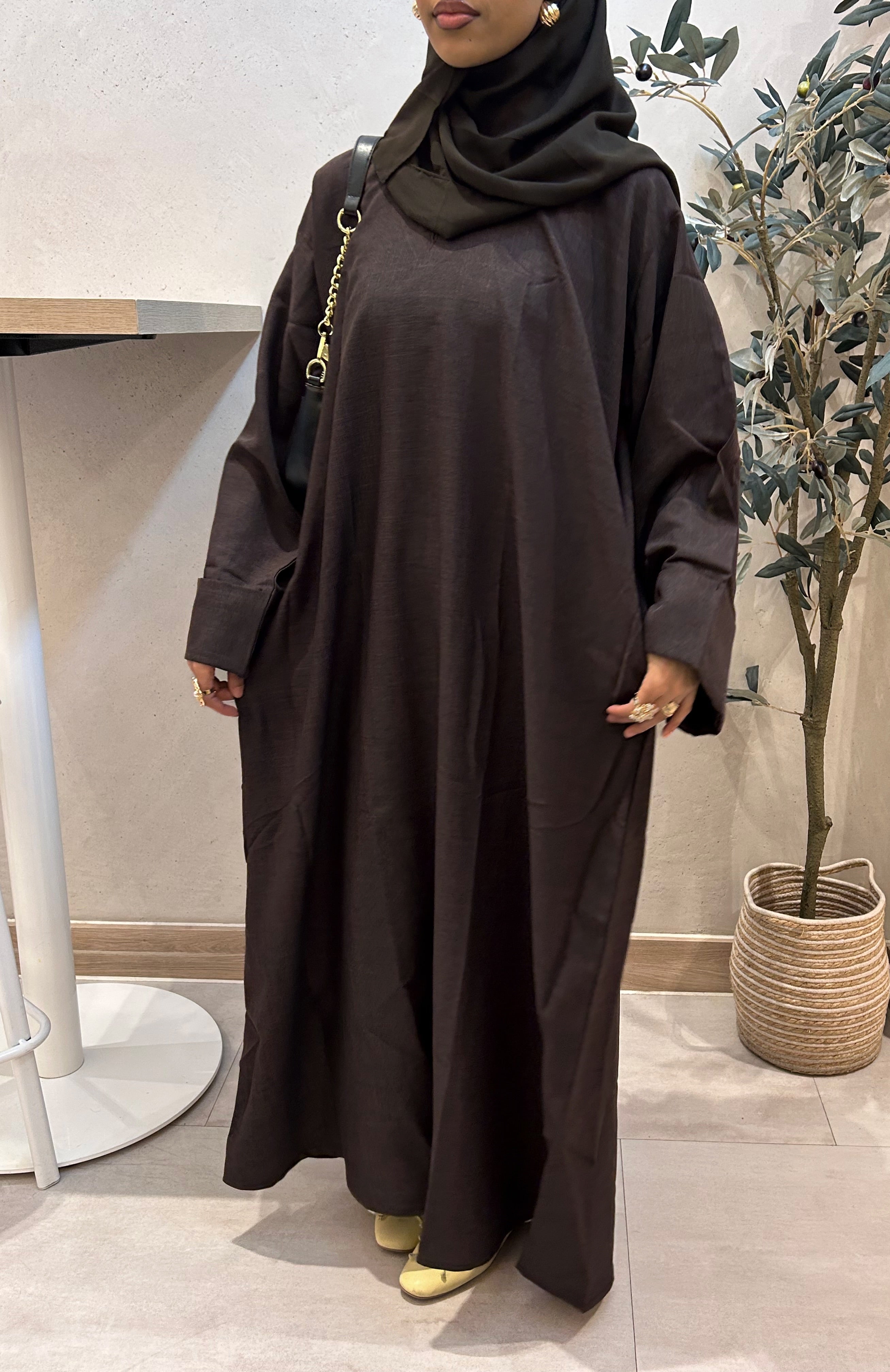 Linen Closed Abaya - Brown