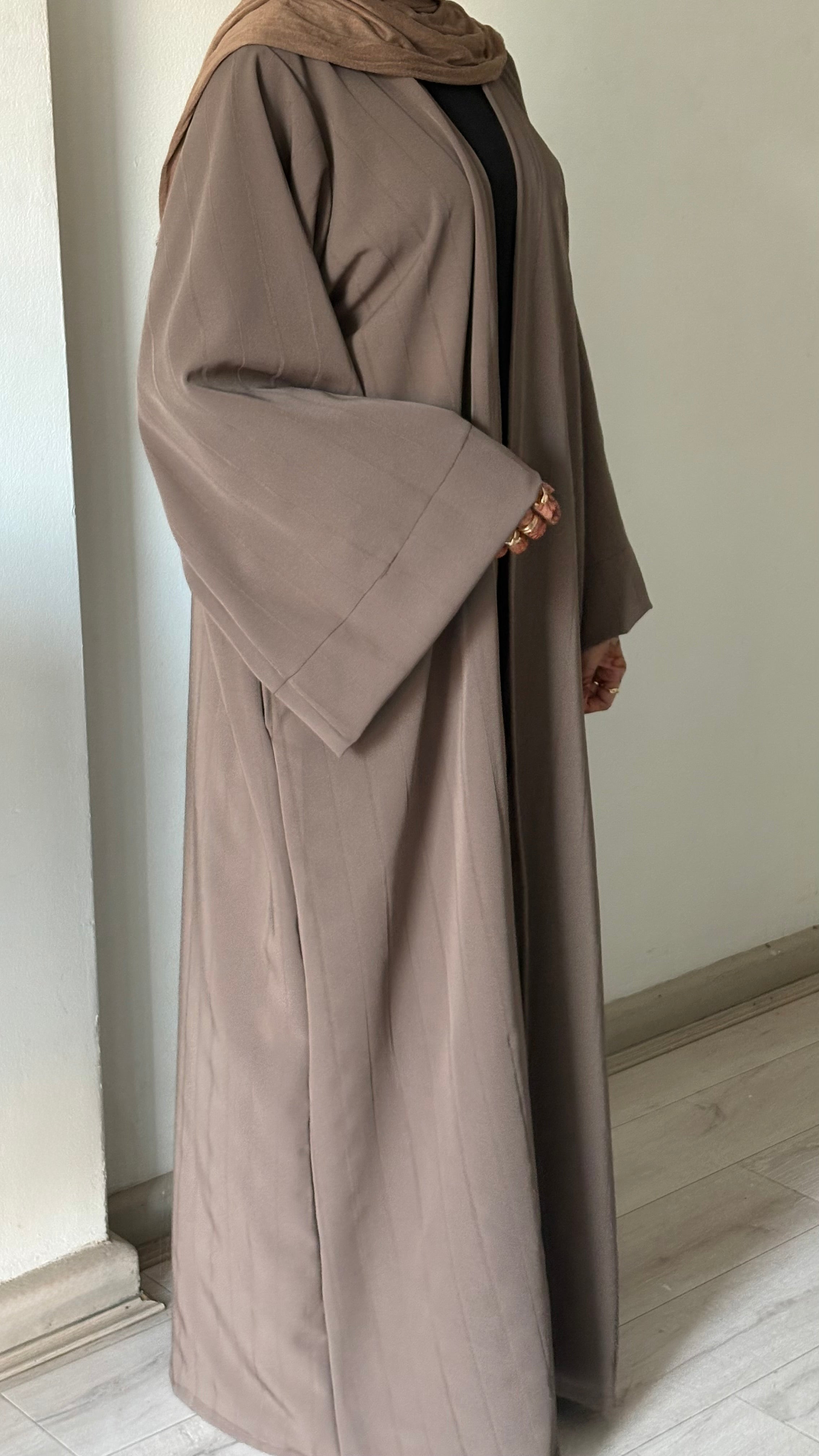 Stripe Mocha/Taupe Abaya