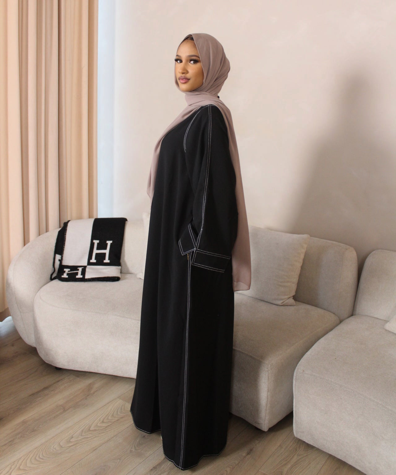 Black Yasmin Closed Abaya with White Contrast Stitching