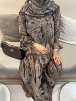 Load image into Gallery viewer, Printed Chiffon Abaya Set (Closed) - Mocha/Brown
