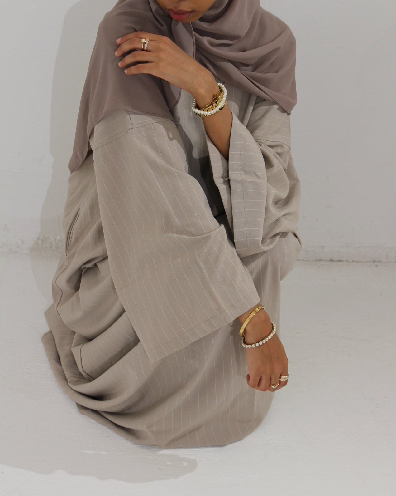 Beige Maysa Closed Abaya