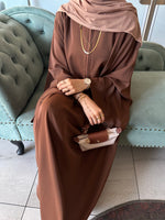 Load image into Gallery viewer, Brown Dubai Fabric Closed Abaya with Zip
