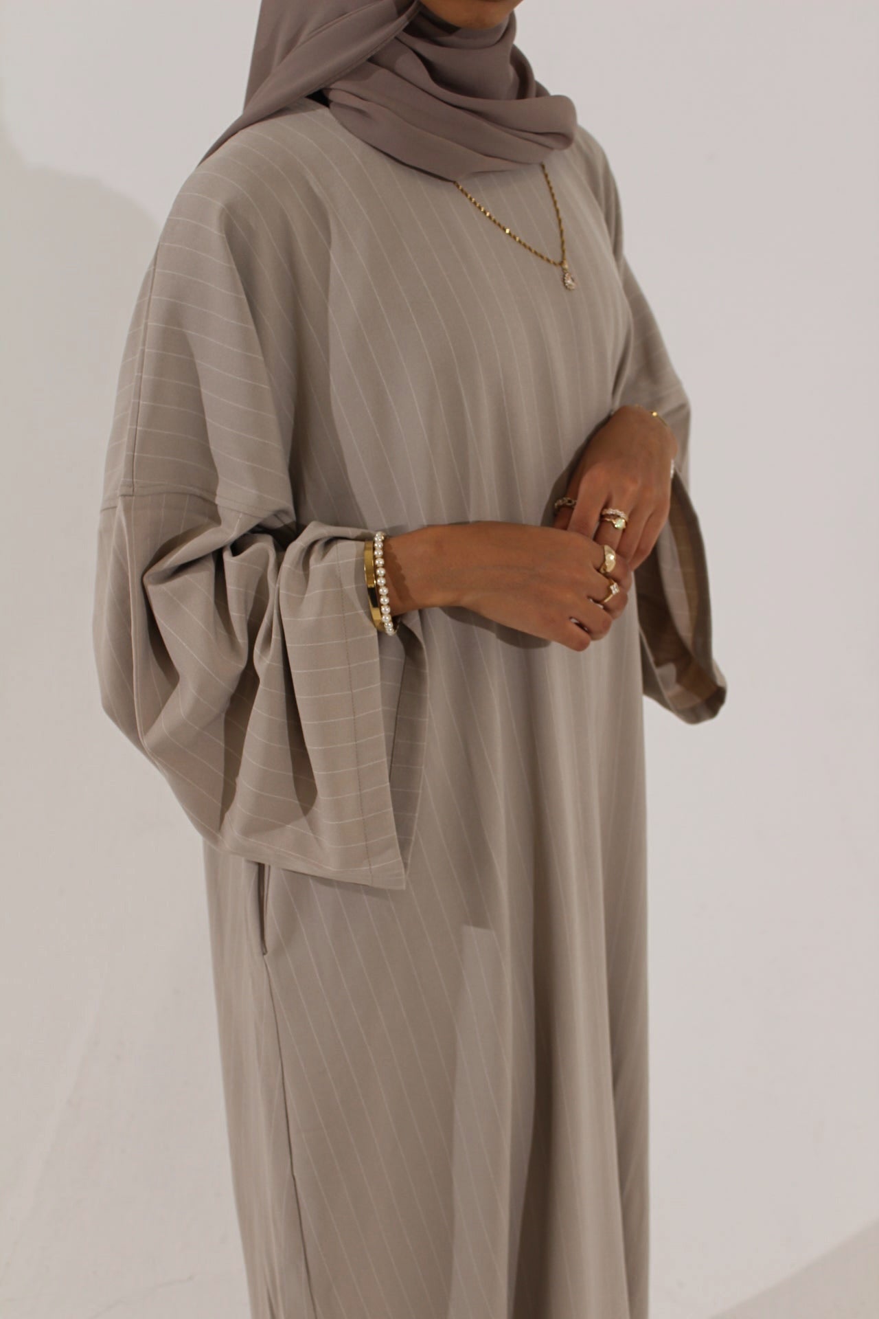 Beige Maysa Closed Abaya