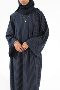 Navy Maysa Closed Abaya