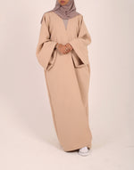 Load image into Gallery viewer, Sand Winter Open Abaya
