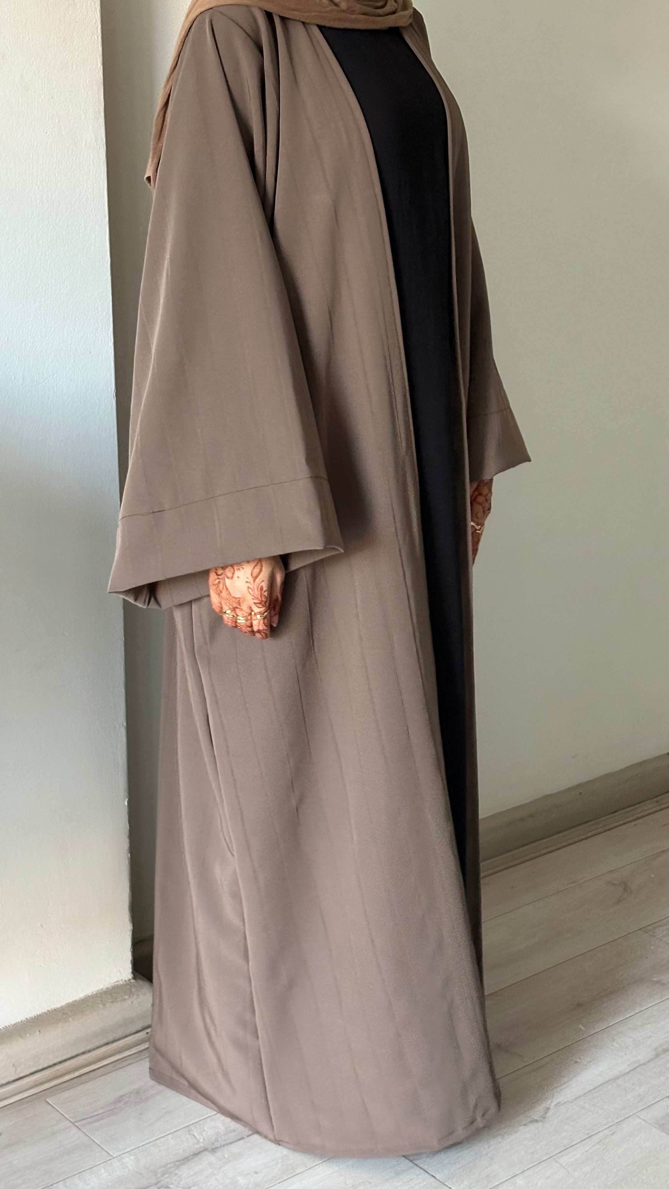 Stripe Mocha/Taupe Abaya