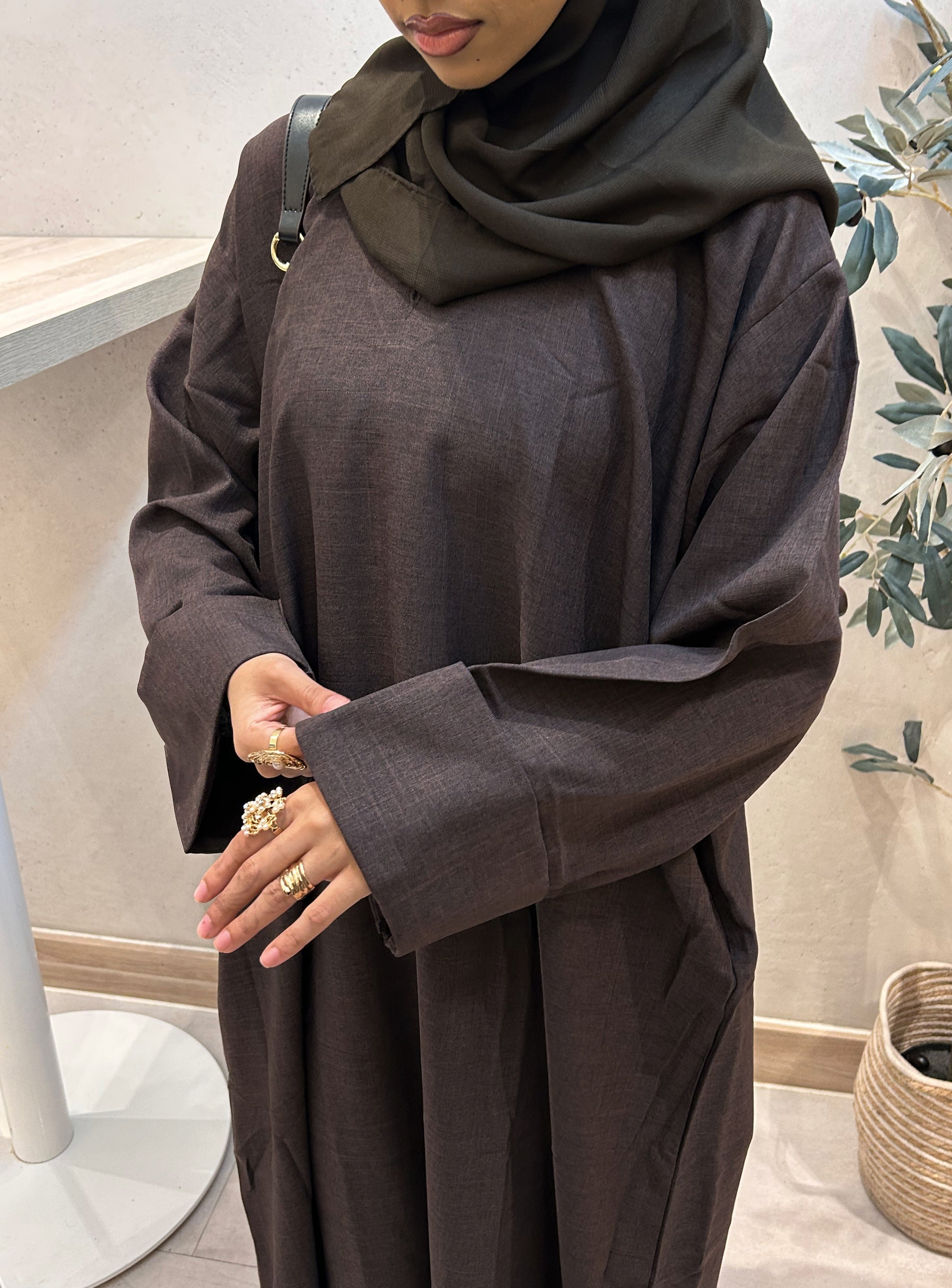 Linen Closed Abaya - Brown