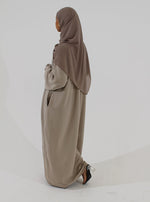 Load image into Gallery viewer, Beige Maysa Closed Abaya
