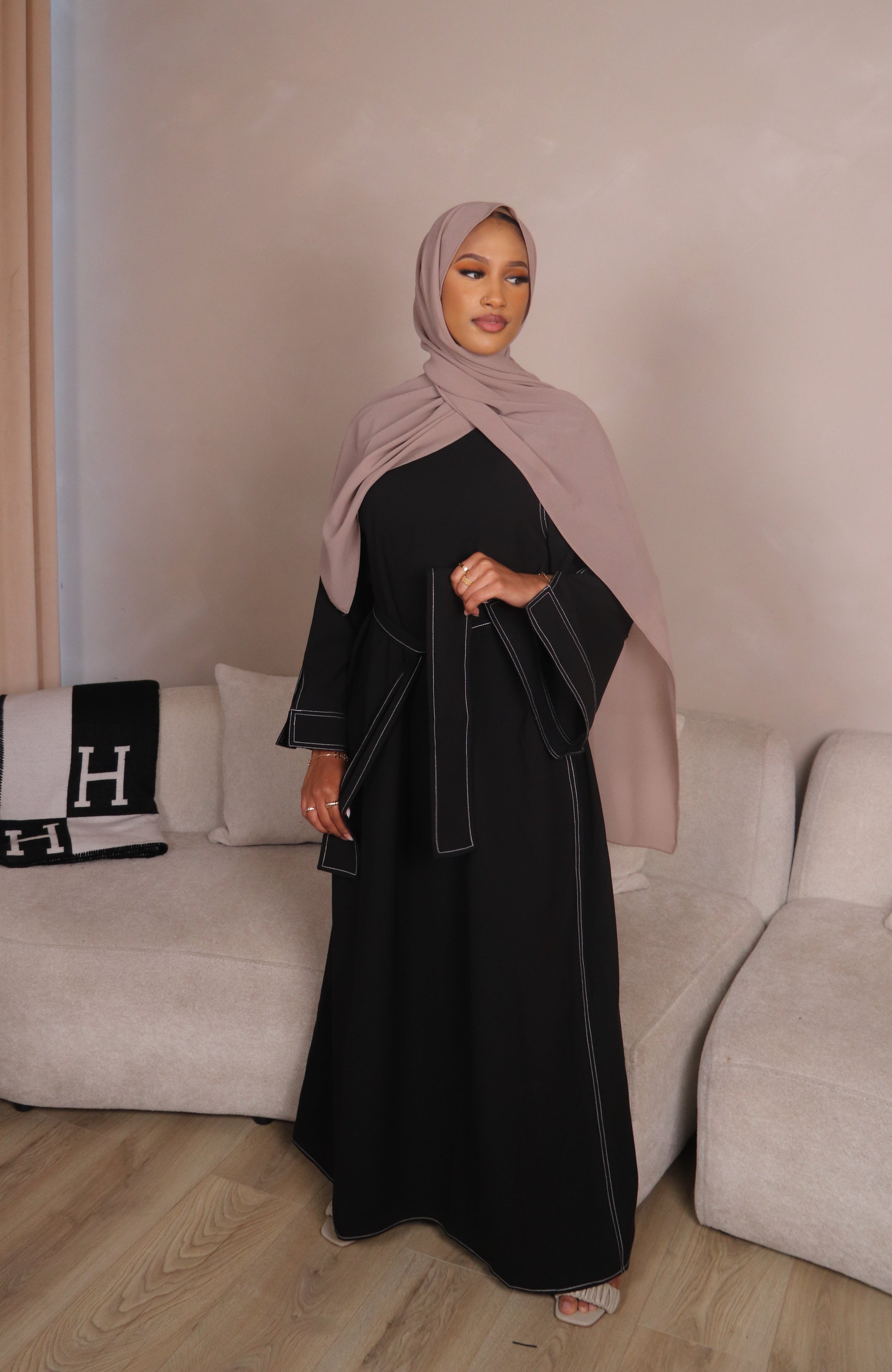 Black Yasmin Closed Abaya with White Contrast Stitching