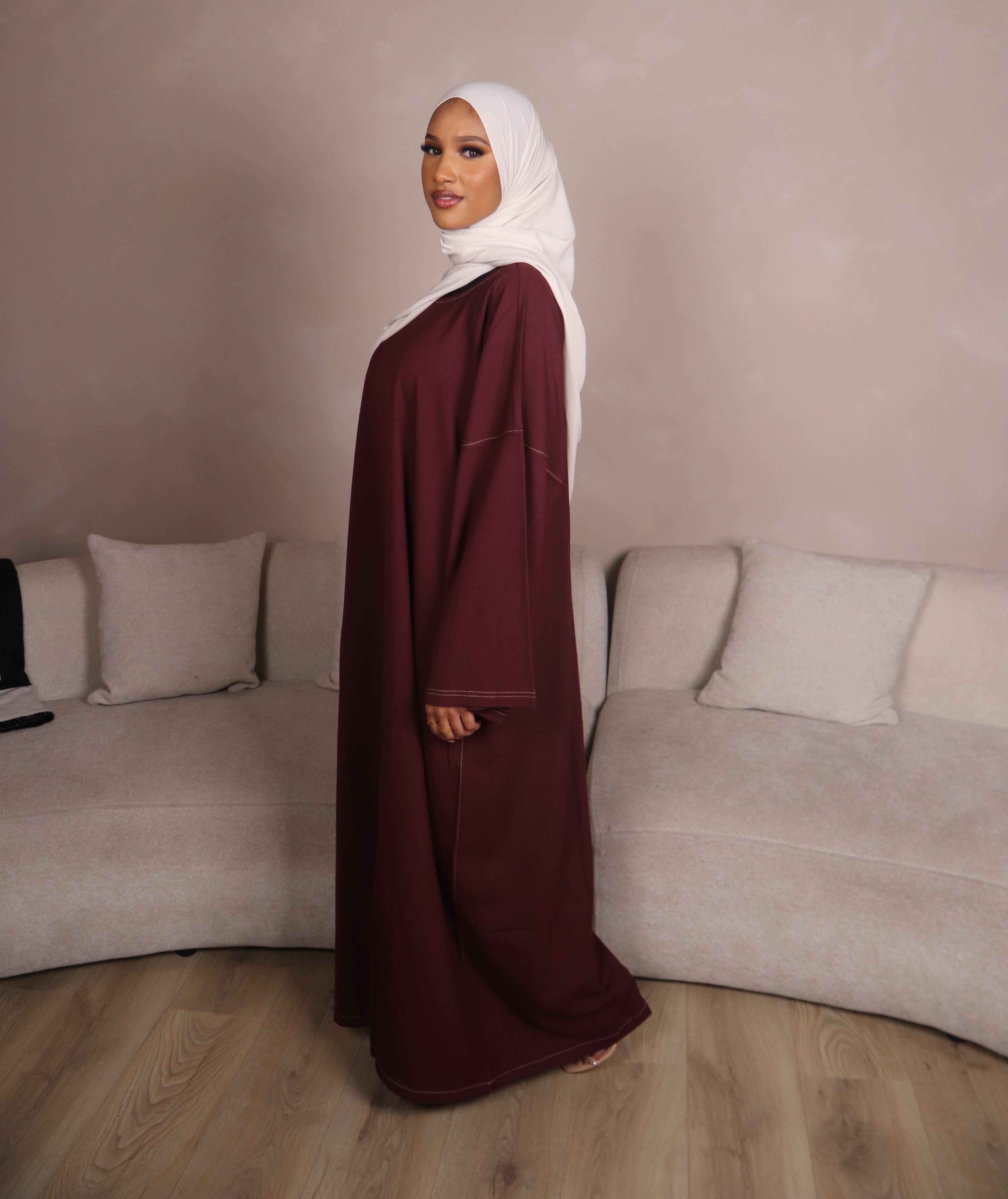 Maroon Contrast Stitch Closed Abaya