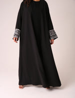 Load image into Gallery viewer, Black Aztec Open Abaya
