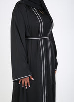 Load image into Gallery viewer, Black Satin Trim Open Abaya
